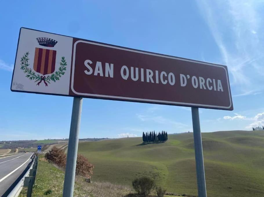 Antico Borgo Apartment San Quirico d'Orcia Luaran gambar